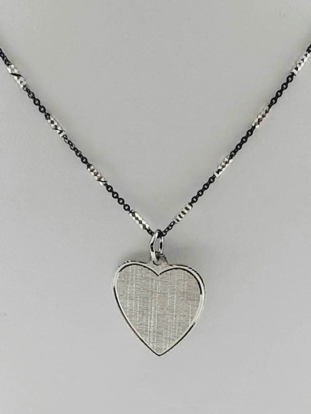 NEW 18 inch 925 silver oxidized fancy chain and textured heart pendant - Picture 7 of 11
